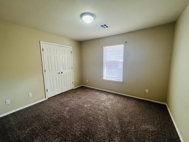 Photo - 2517 W Oklahoma Ave Townhome