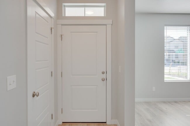 Photo - Baraya Townhomes: Modern Townhomes for Rent in Meridian, ID