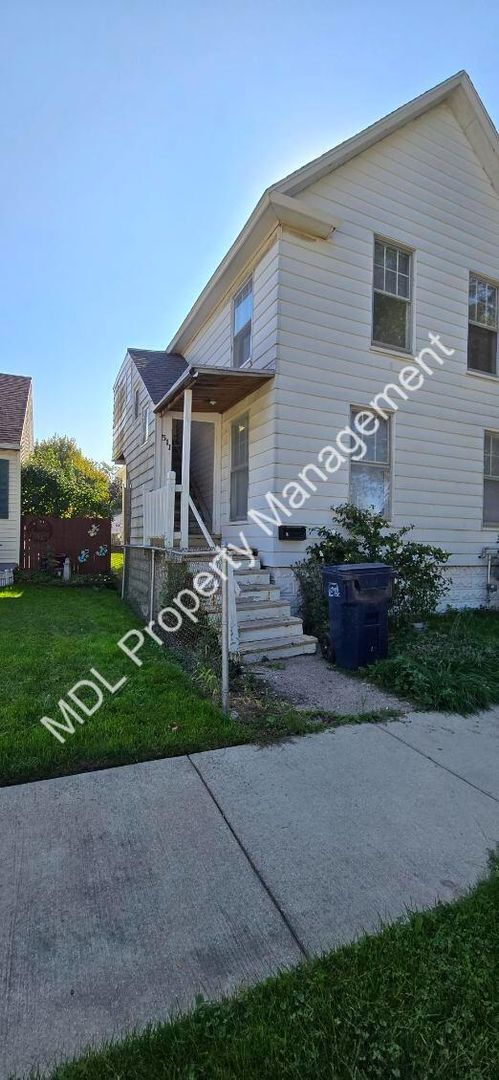 Photo - 511 S Monroe St Unit #2
