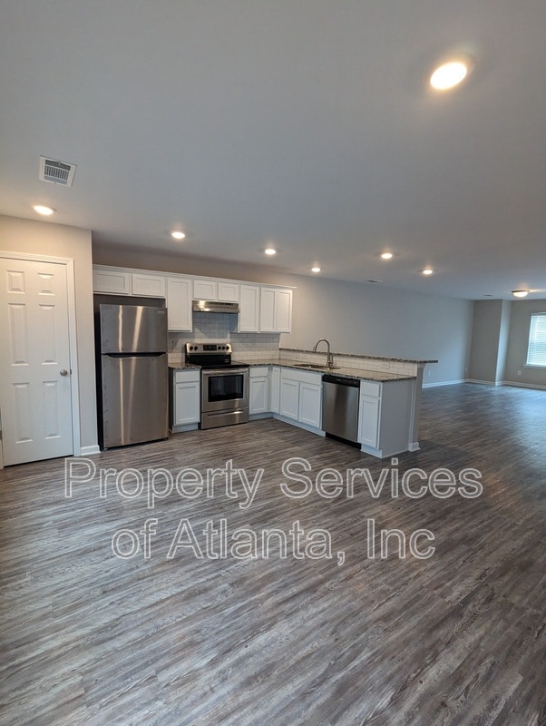 Photo - 4443 Pinscher St
