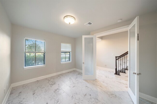 Photo - 9604 Knight Rd