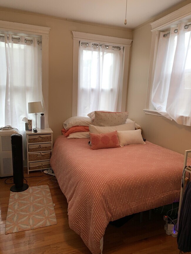 75 Joy St Unit 12