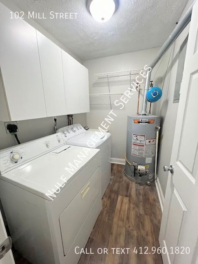 Photo - 102 Mill St
