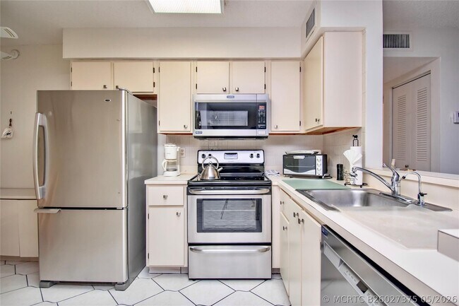 Photo - 14895 Builtmore Way