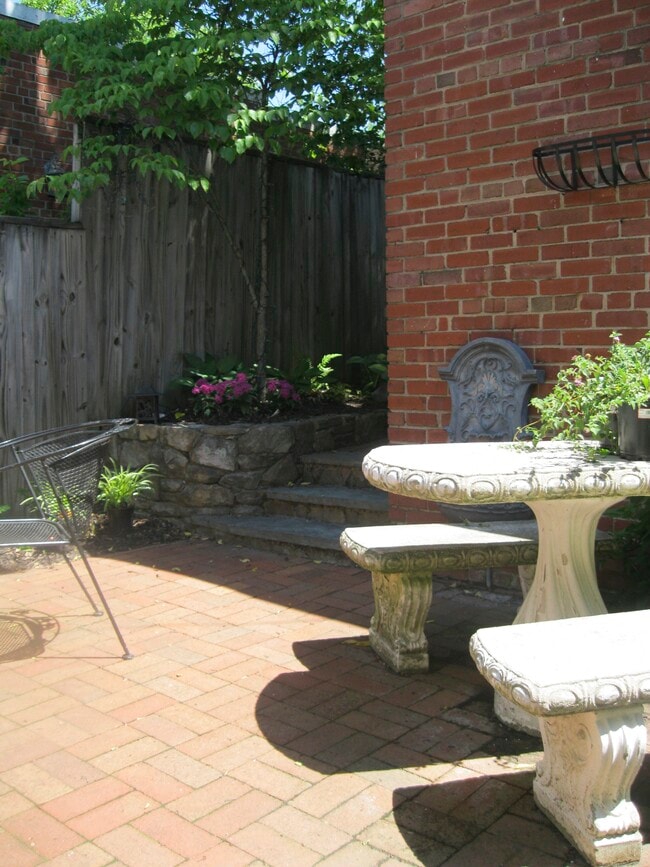 Photo - 2319 Huidekoper Pl NW Unit Basement Studio