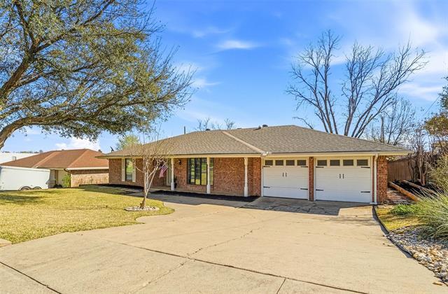 Photo - 8013 Carrick St