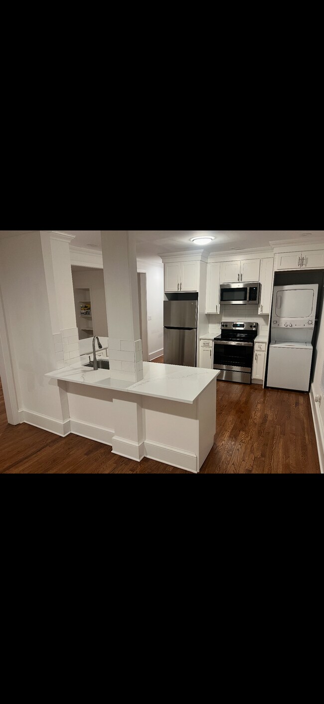 Photo - 305 Grovers Ave