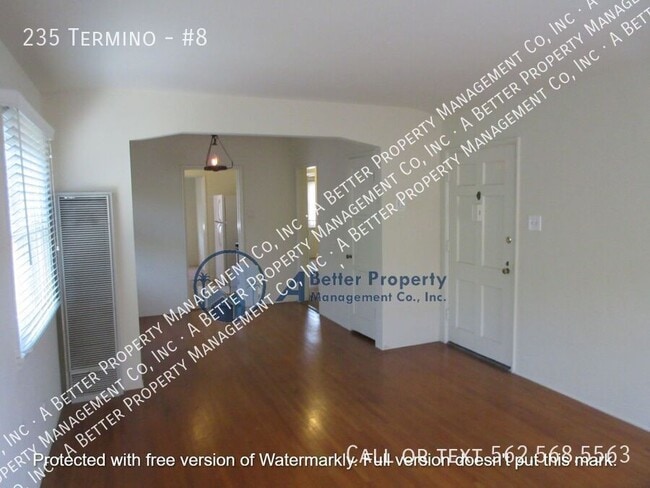 Building Photo - 235 Termino-#8 Unit #8 Rental