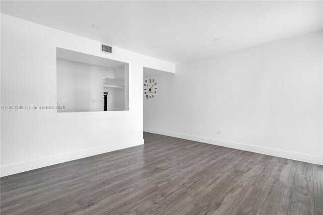 Photo - 14970 Leisure Dr