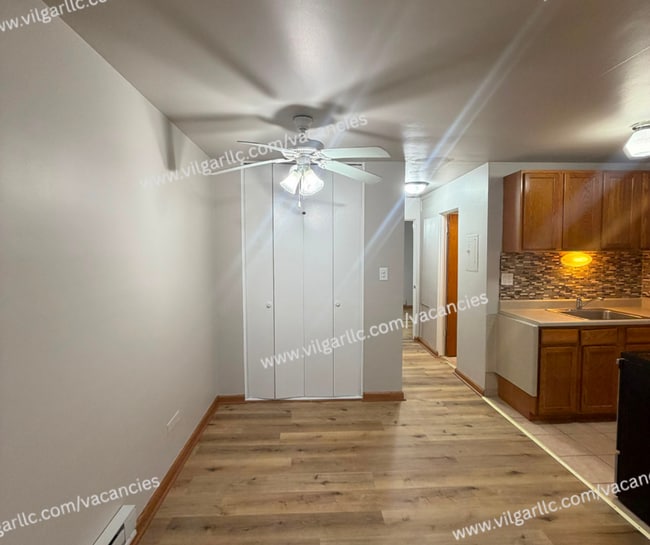 8841 Schneider Ave