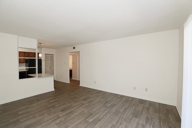 Photo - Huntleigh Woods