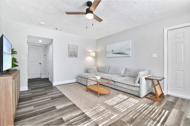 Photo - 7335 10th Ave N