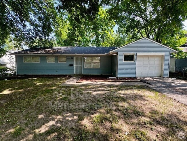 Building Photo - 7507 E 108th St Rental