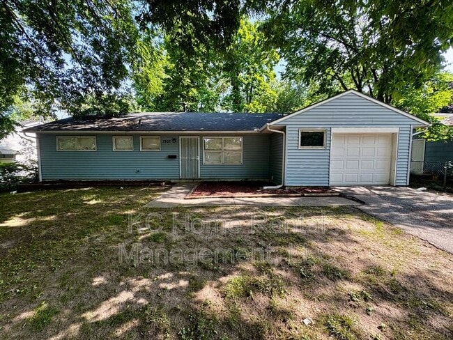 Building Photo - 7507 E 108th St Rental