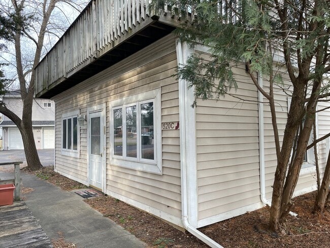 Photo - Nice and Spacious 1 Bedroom 1 Bath with Attached 1 Car Garage located in Wauconda!