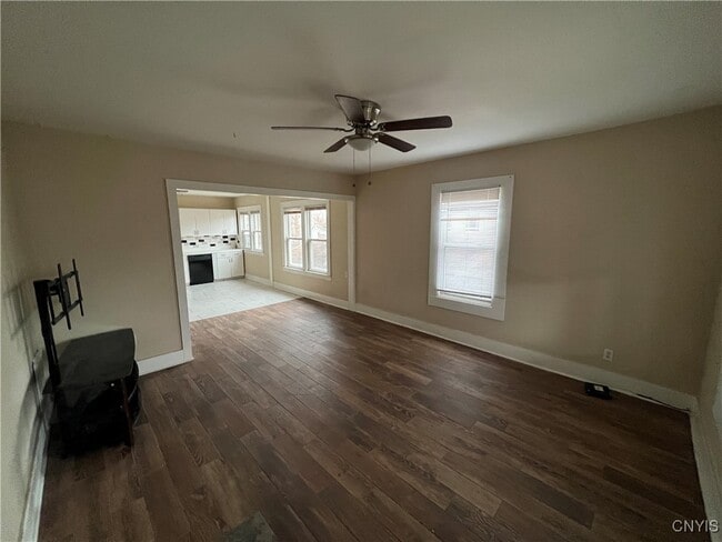 Building Photo - 217 W Yates St Rental