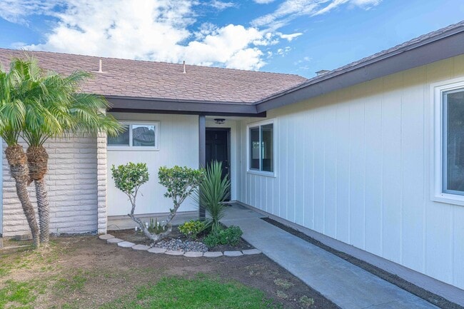 Photo - Fully Remodeled HB Home!