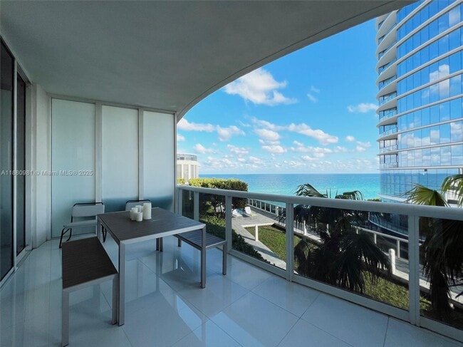 Building Photo - 15811 Collins Ave Unit 507 Rental