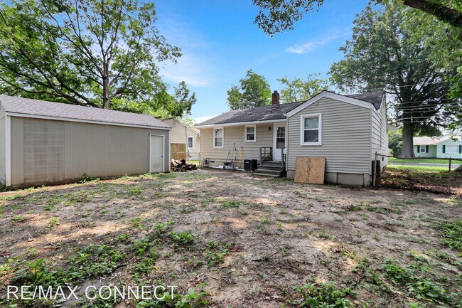 Photo - 3 br, 2 bath House - 723 Woodfin Rd