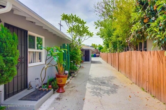 Photo - 2652 Granada Ave