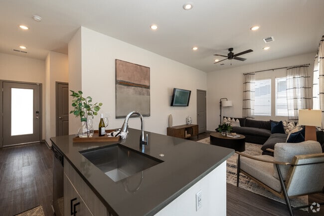 2BR, 2BA - 1,014SF - Kitchen/Living