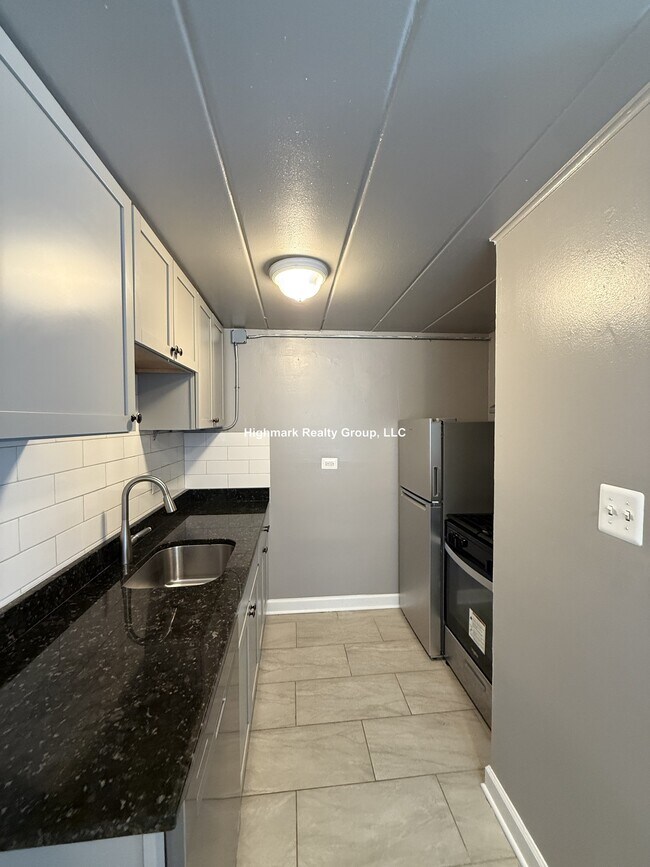 Photo - 9630 Ivanhoe Ave Unit 1B