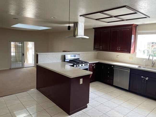 Photo - 5065 Hyde Park Dr