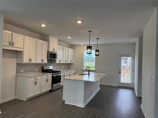 Photo - 1 Peeples Dr