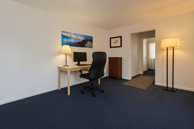 Photo - 6300 N Sheridan Rd