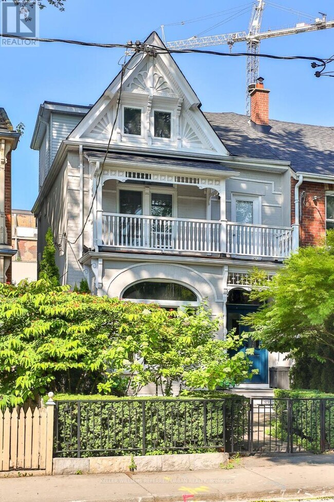 Photo - 234 Seaton St