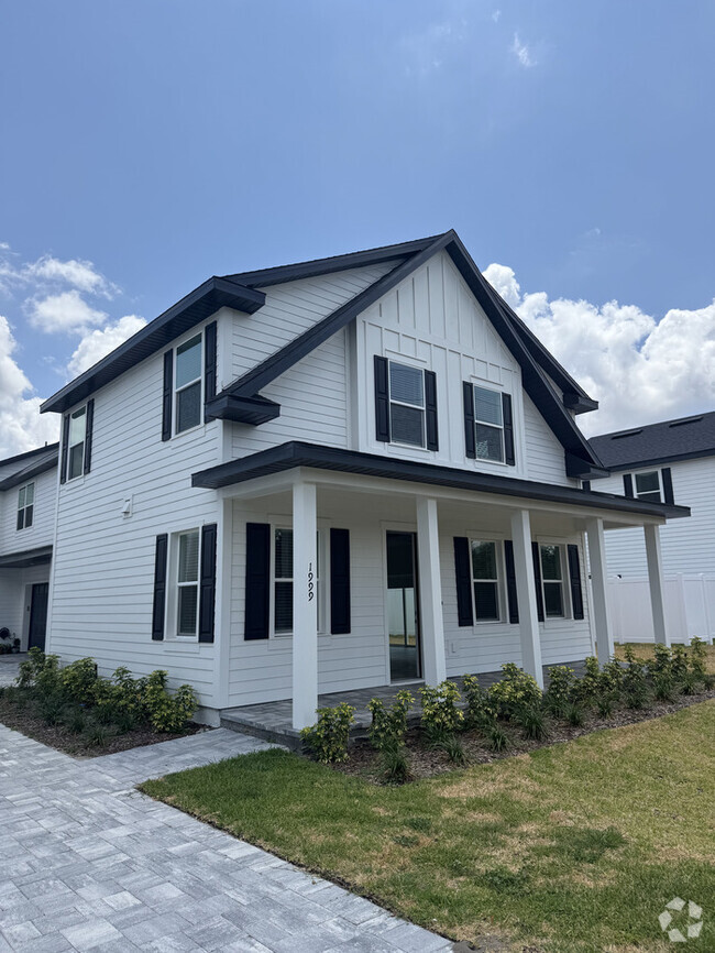 Building Photo - Brand new home