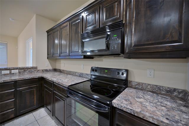 Photo - 410 Red Sage Ln