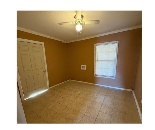 Photo - 159 Mc Dougal Ave