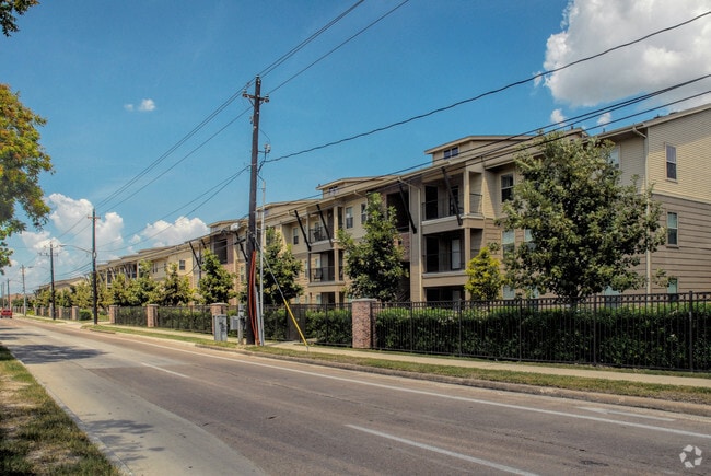 Terraza de la avenida - AveCDC Terrace