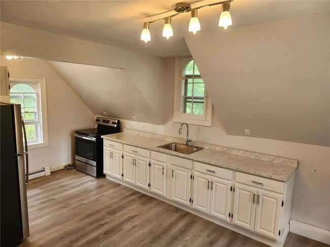 Building Photo - 165 S Cross Rd Unit 1 Rental