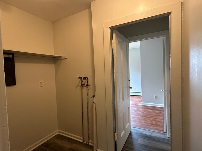 17 Broad St Unidad 1st Floor South (East)