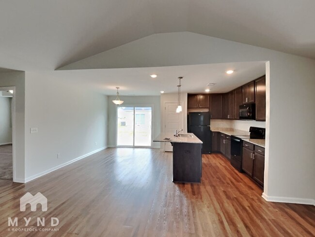 Photo - 100 Allen Ct