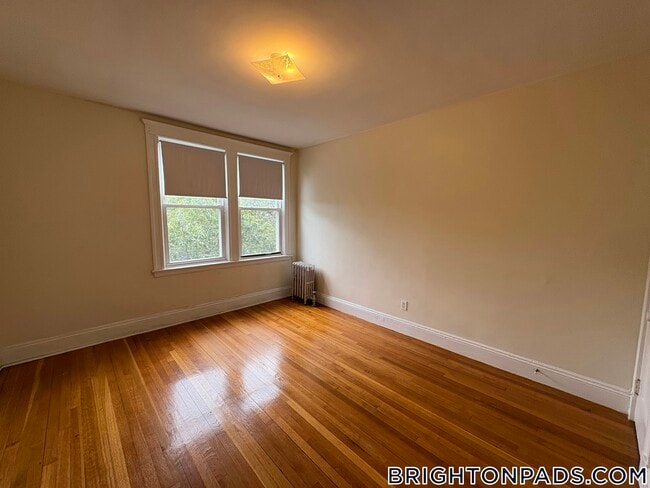 Building Photo - 1638 Commonwealth Ave Rental