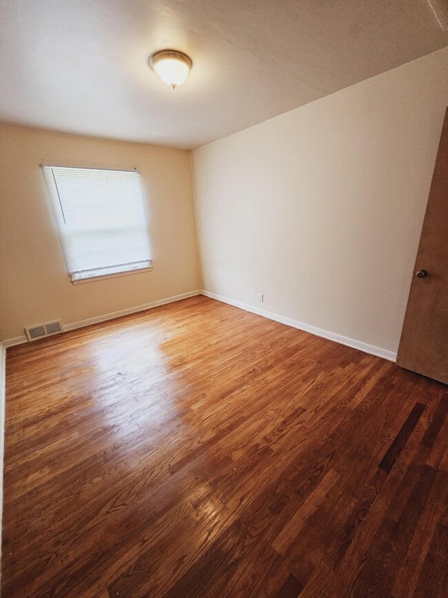 Photo - 1309 Jewel Ct