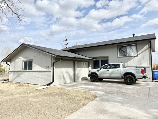 Photo - 1600 Banyan Dr