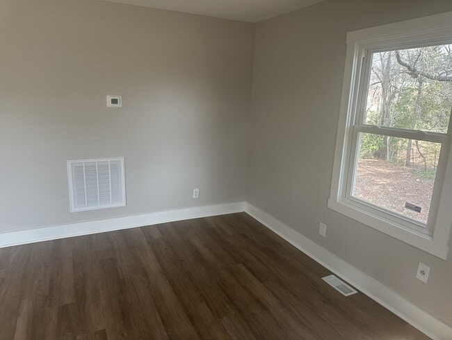 Photo - 509 Hetty Hill St