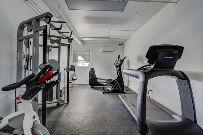 Photo - 2820 Sawtelle Blvd