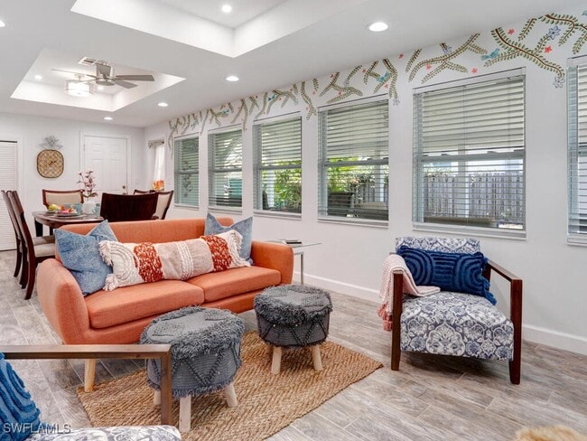 Photo - 784 11th St N