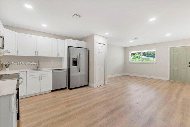 Photo - 702 NW 18th St