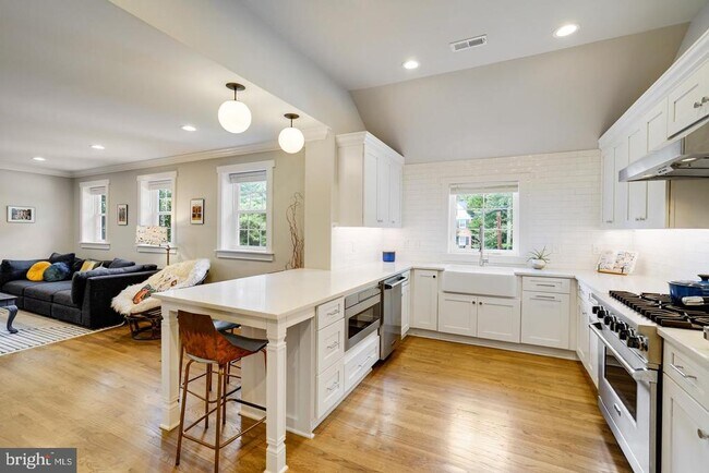 3614 Tupelo Pl