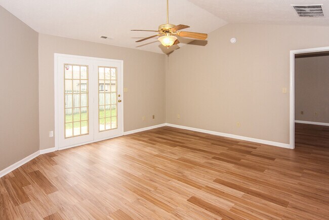 Photo - 3 Bedroom in Pike Township