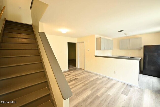 Photo - 217 1st St