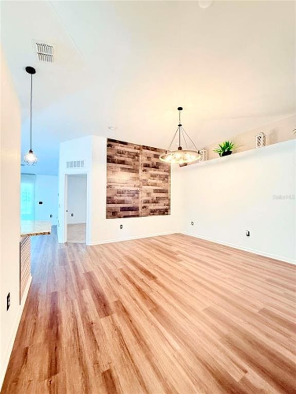 Photo - 704 Flagstone St