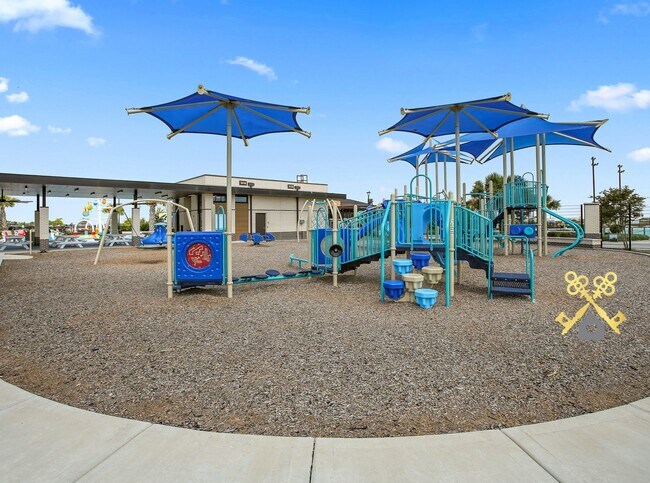 Photo - 13105 Sapphire Lake Ln