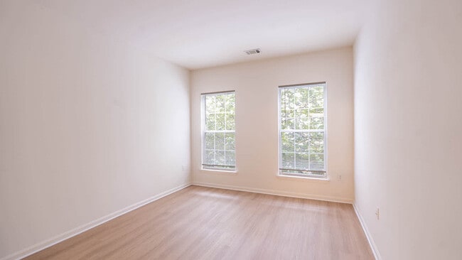 Bedroom with Hard Surface Flooring - Carlyle Mill
